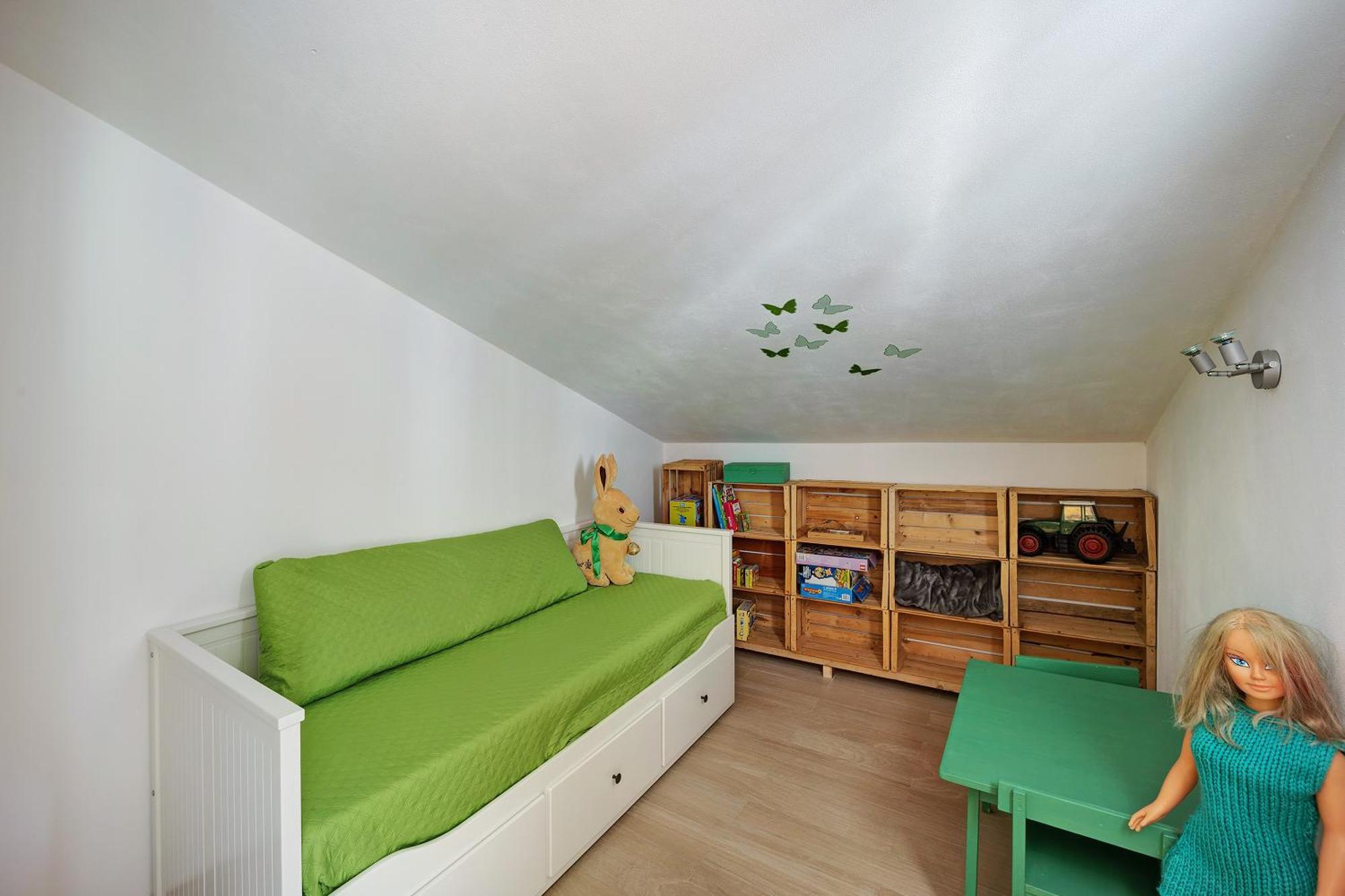Mansarda Albero Verde Con Piscina Casanova Lerrone Экстерьер фото